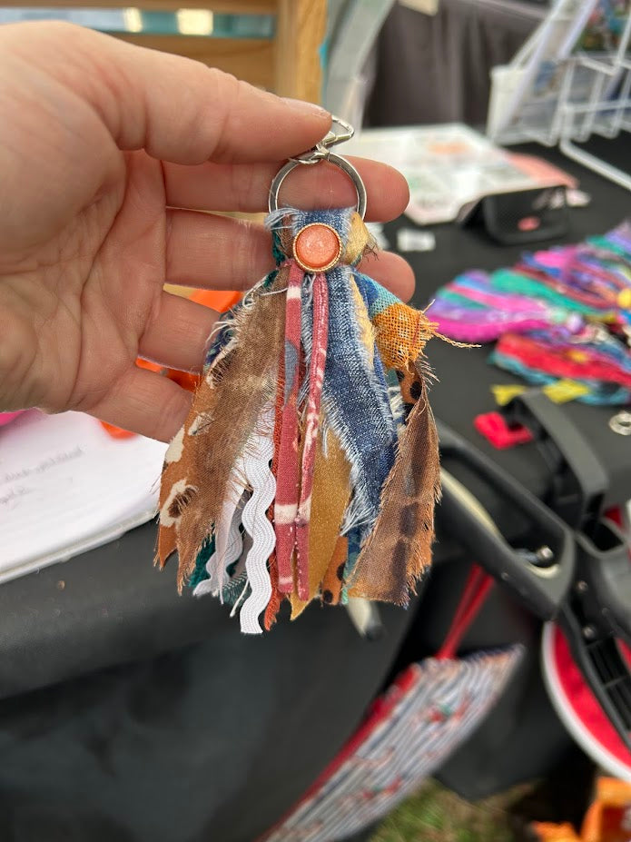 Scrappy Tassel Clip